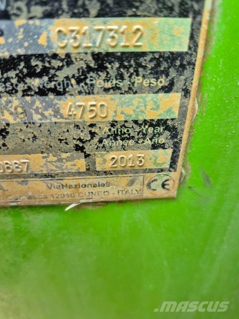 Merlo P 25.6 Teleskopické manipulátory