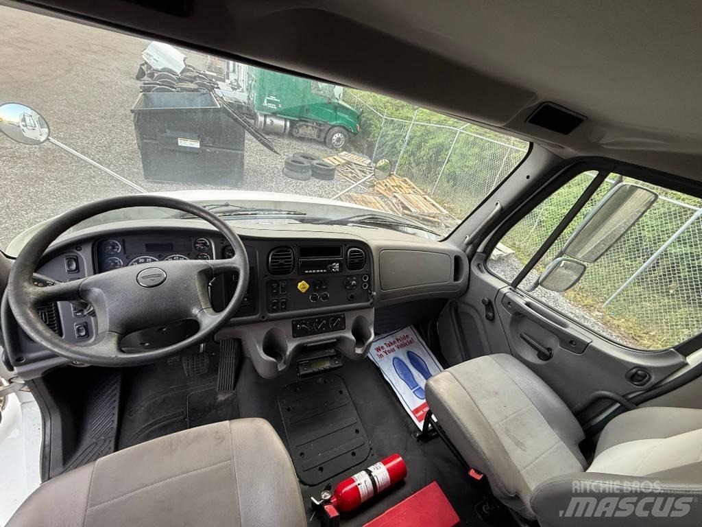 Freightliner M 106 Chladiarenské nákladné vozidlá