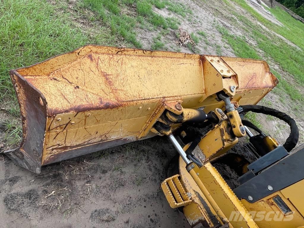DEERE 450J LGP Pásové dozéry