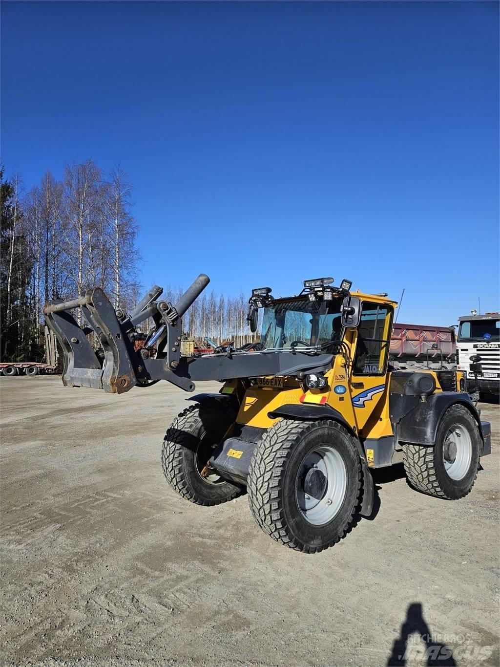 Wille 665 Kompaktné traktory