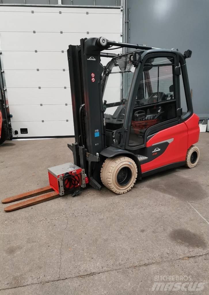 Linde E35L-01 Akumulátorové vozíky