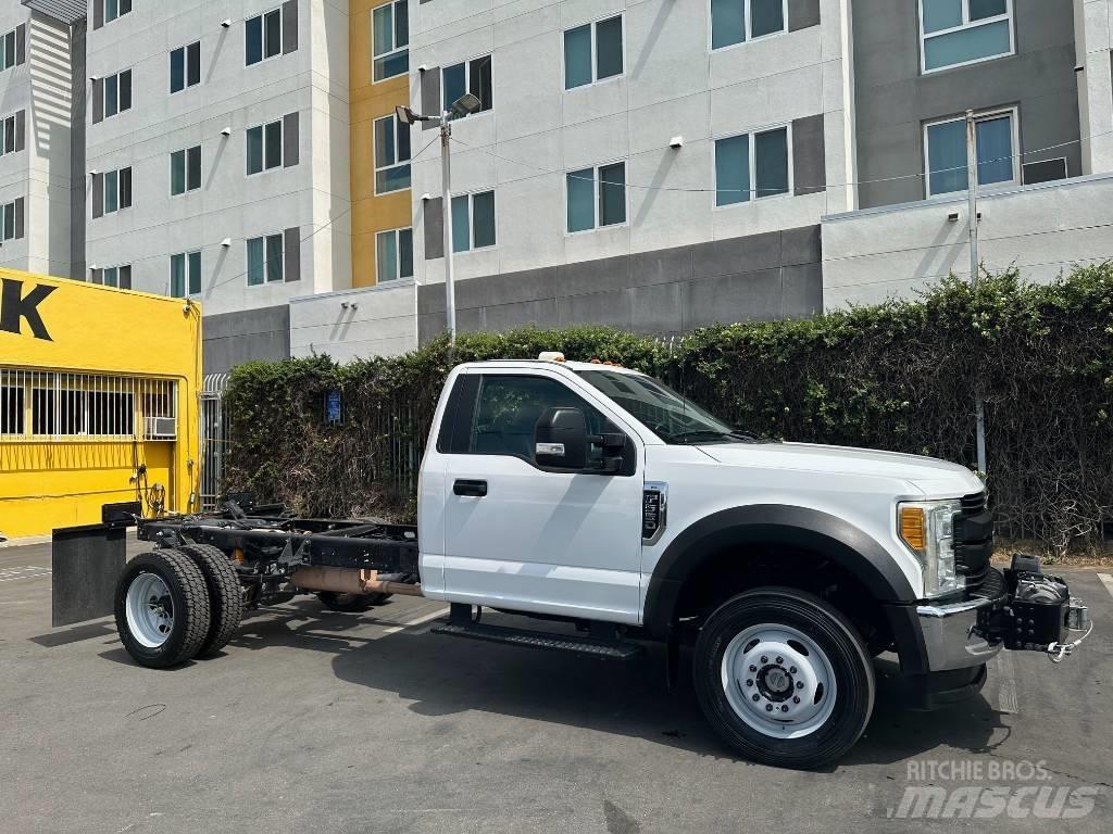 Ford F 550 Nákladné vozidlá bez nadstavby