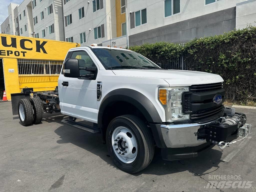 Ford F 550 Nákladné vozidlá bez nadstavby