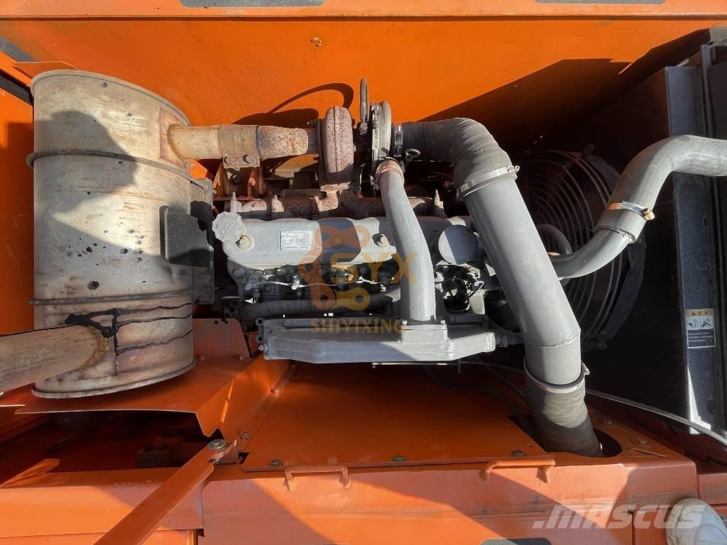 Doosan 220 LC-7 Pásové rýpadlá