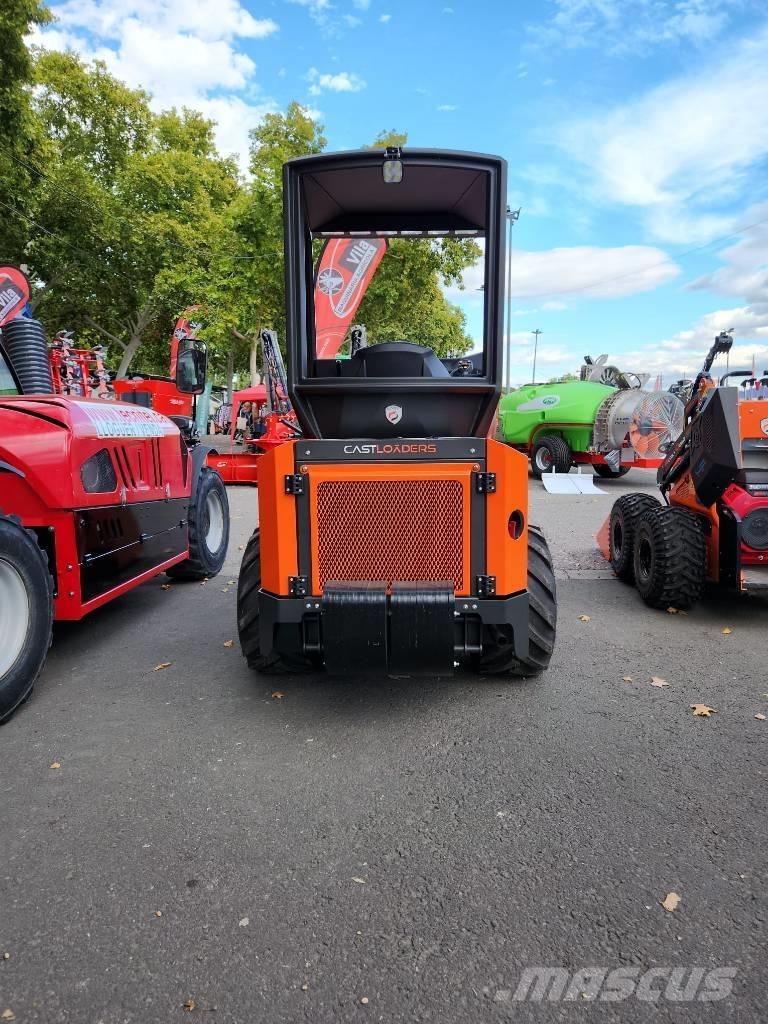 Castloaders 30T Kompaktné traktory