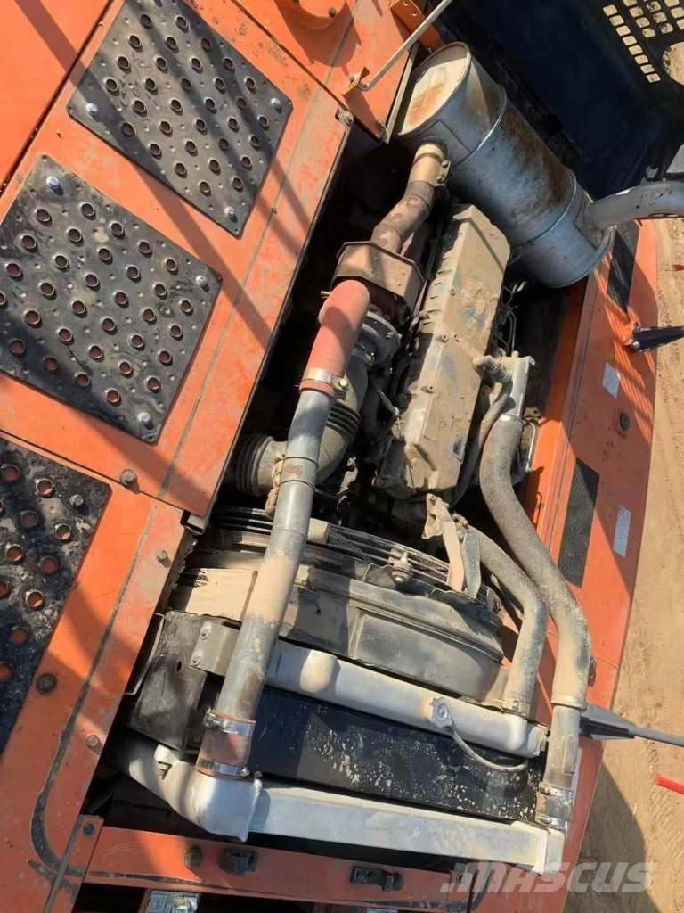 Hitachi zaxis330 Pásové rýpadlá