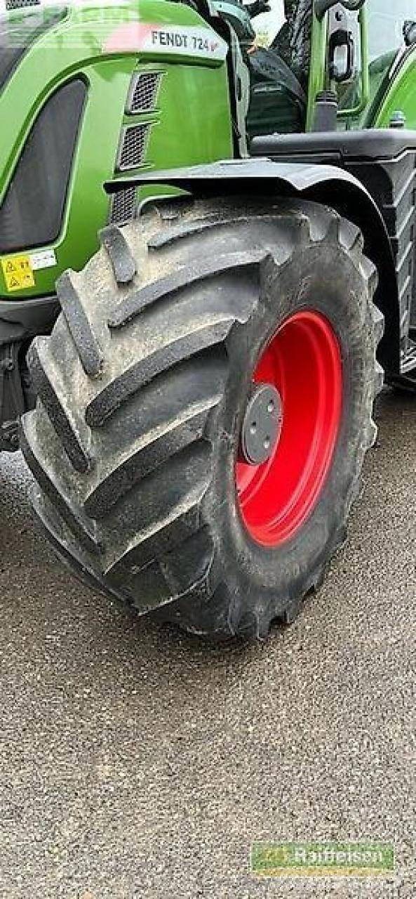 Fendt 724 vario Traktory