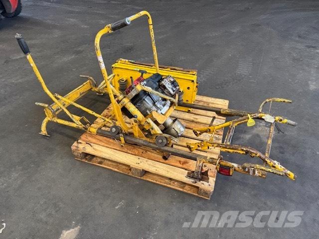 Geismar Geismar MV3 Dvojcestné rýpadlá