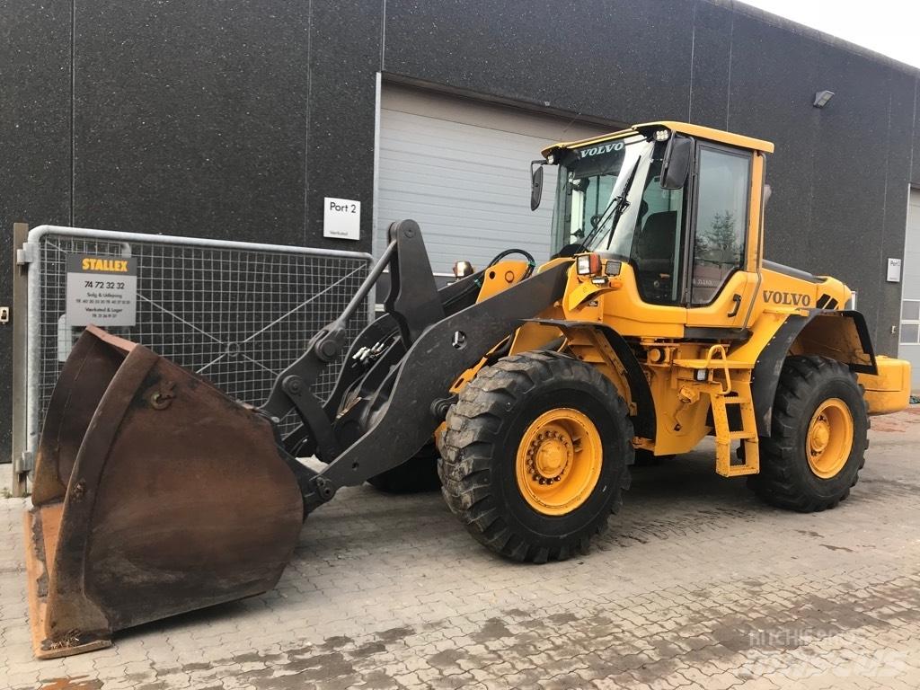 Volvo L90F Kolesové nakladače