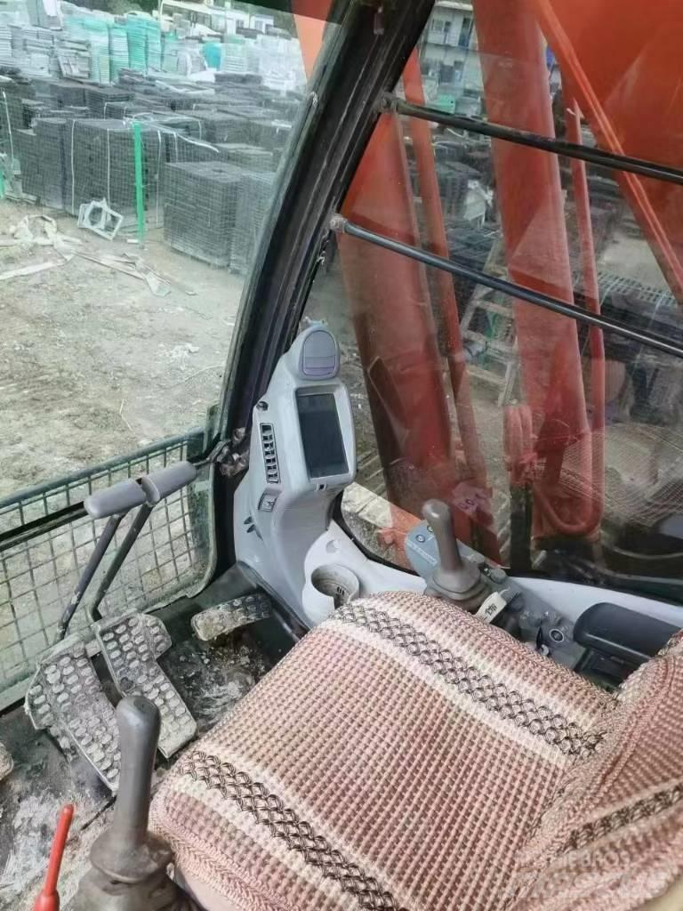 Hitachi ZX 360 LC Pásové rýpadlá