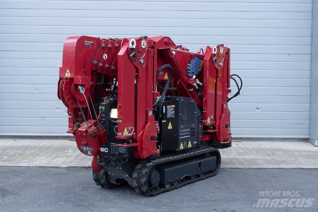 Unic URW-245 Minižeriavy