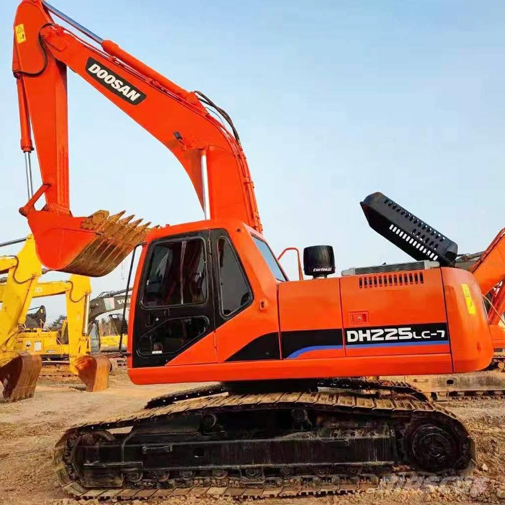 Doosan DH 225 LC-7 Pásové rýpadlá