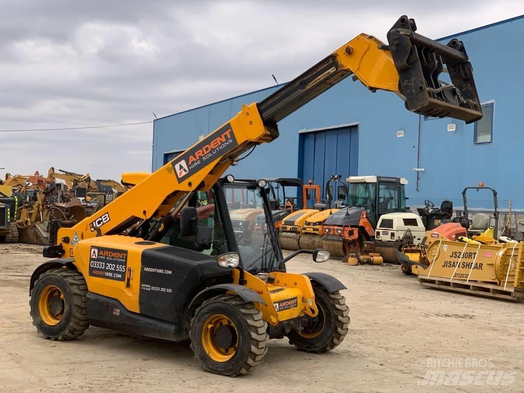 JCB 525-60 HI VIZ Teleskopické nakladače pre poľnohospodárstvo