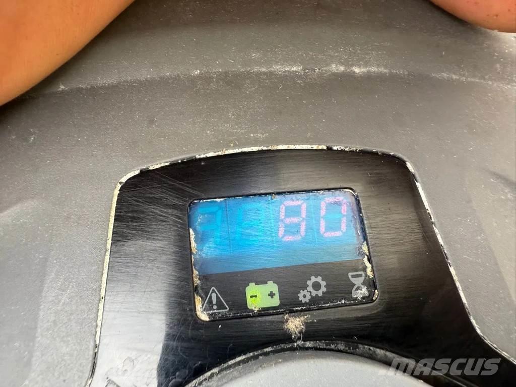 Toyota SWE200D Ručne vedené vysokozdvižné vozíky