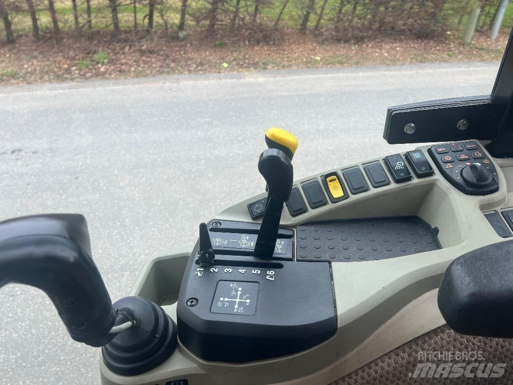 John Deere 3046 R Kompaktné traktory