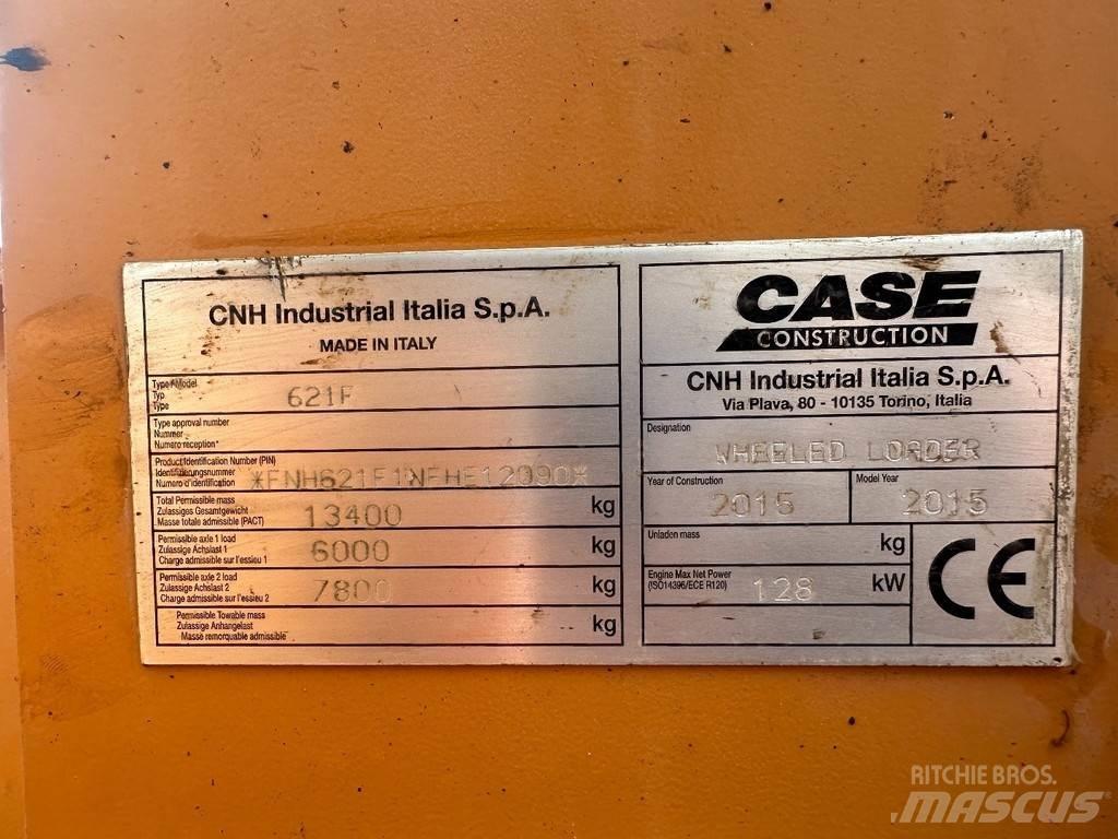 CASE 621 F Kolesové nakladače