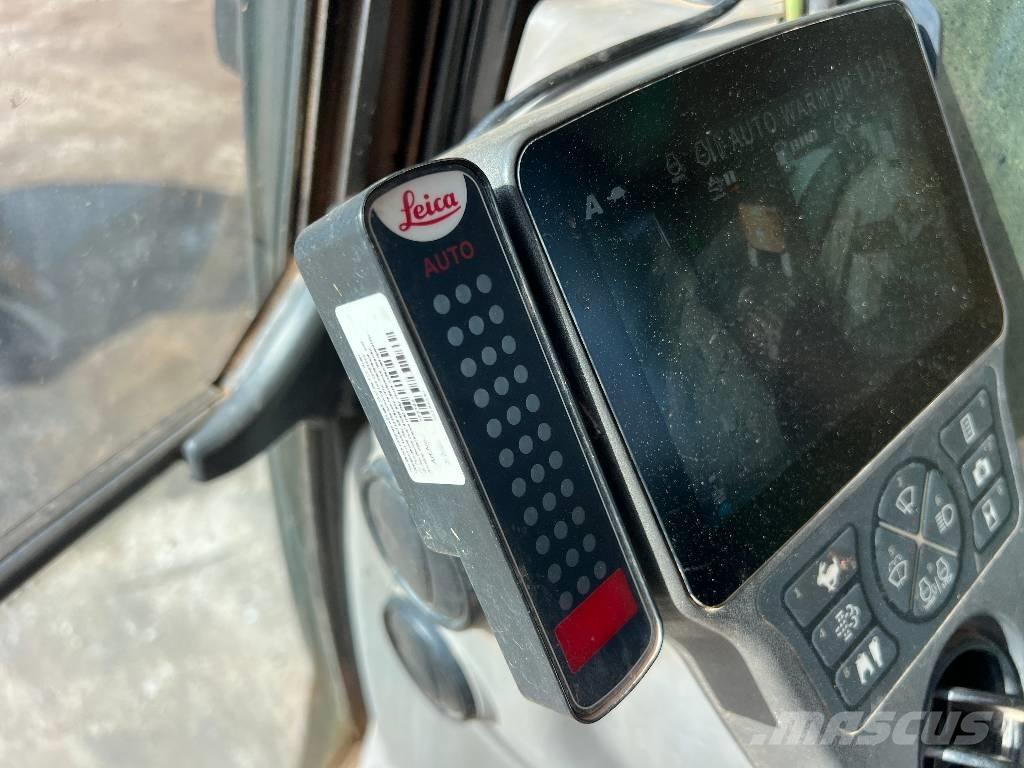 CASE CX 250 D Pásové rýpadlá