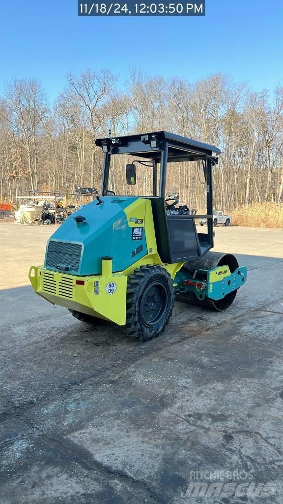 Ammann ARS 30 Ťahačové valce
