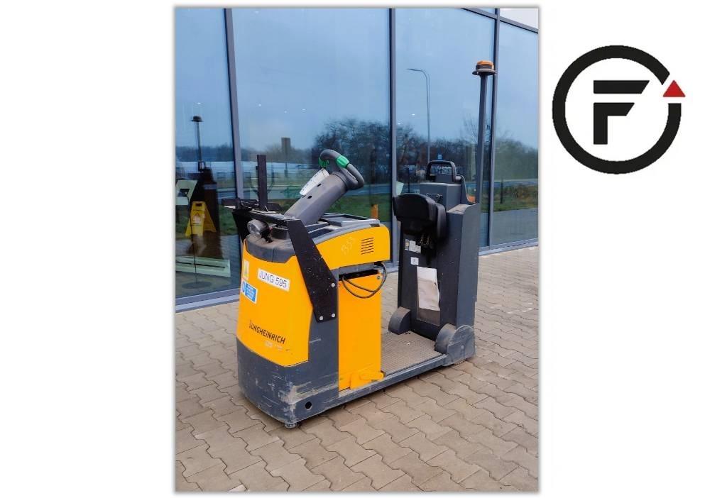 Jungheinrich EZS 130 Vlečné vozíky