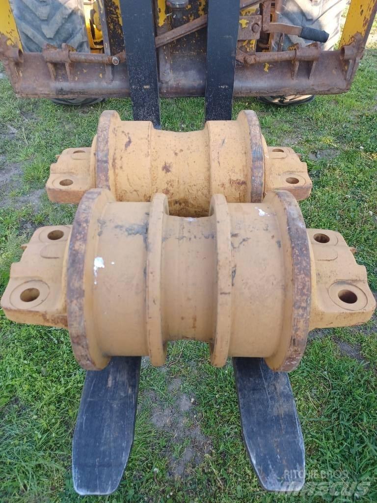 Komatsu D 155 Pásy, reťaze a podvozok