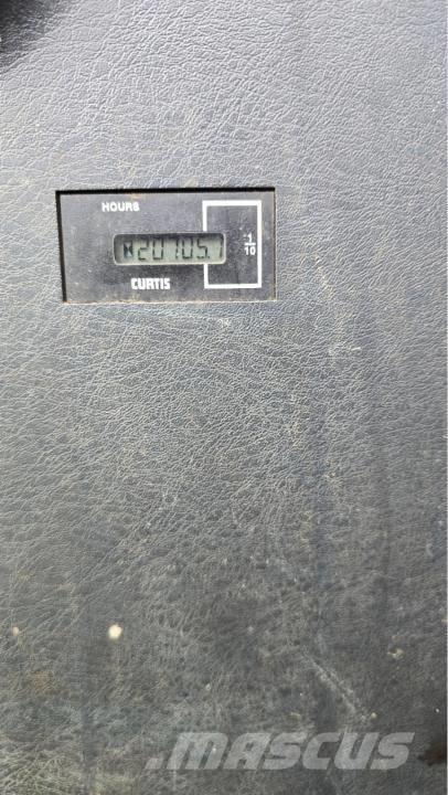 Hyundai Robex 300 LC Pásové rýpadlá