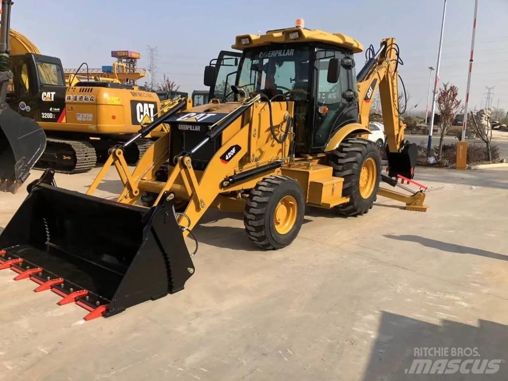 CAT 420 F Rýpadlo-nakladače