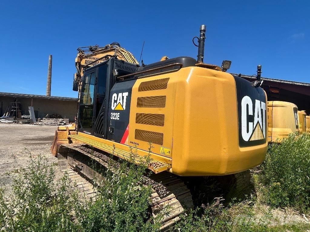 CAT 323 EL Pásové rýpadlá