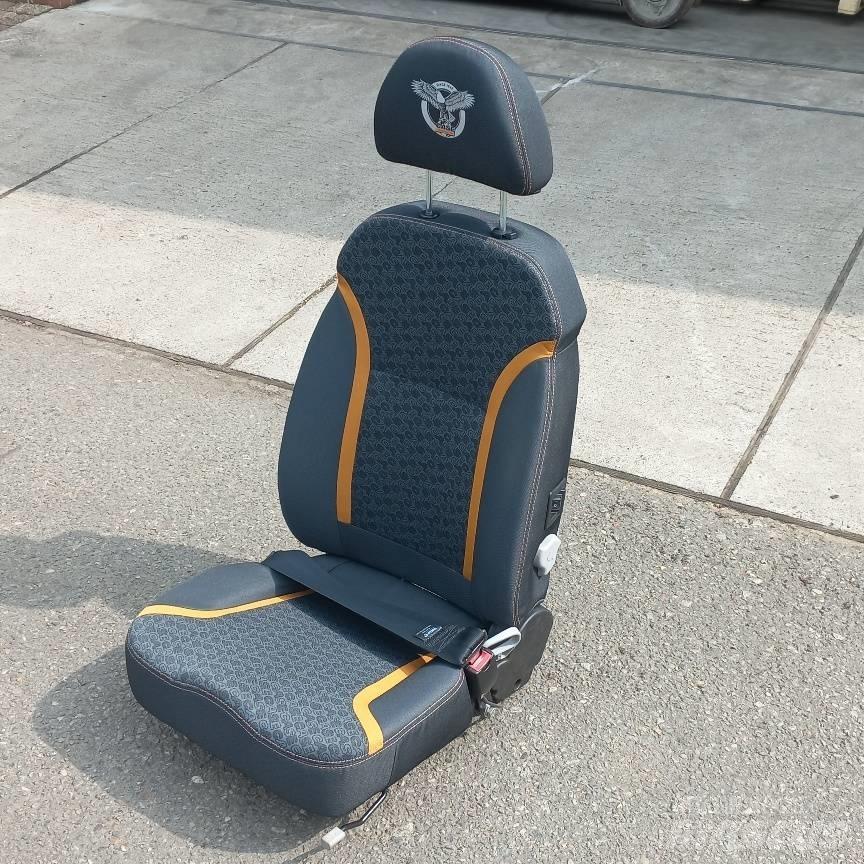 CASE CX210E stoel Kabíny a interiér
