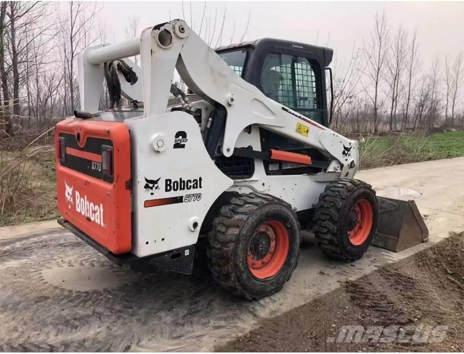 Bobcat S 770 Šmykom riadené nakladače