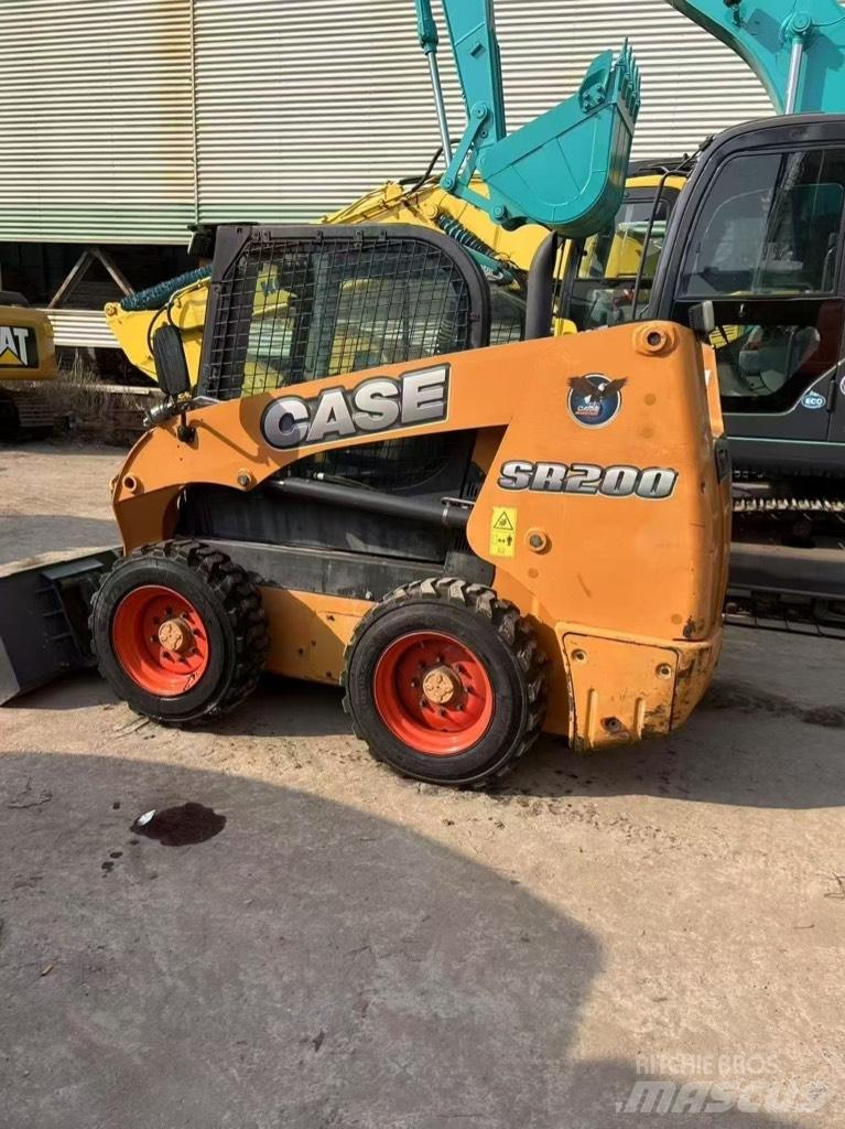 CASE SR 200 Šmykom riadené nakladače