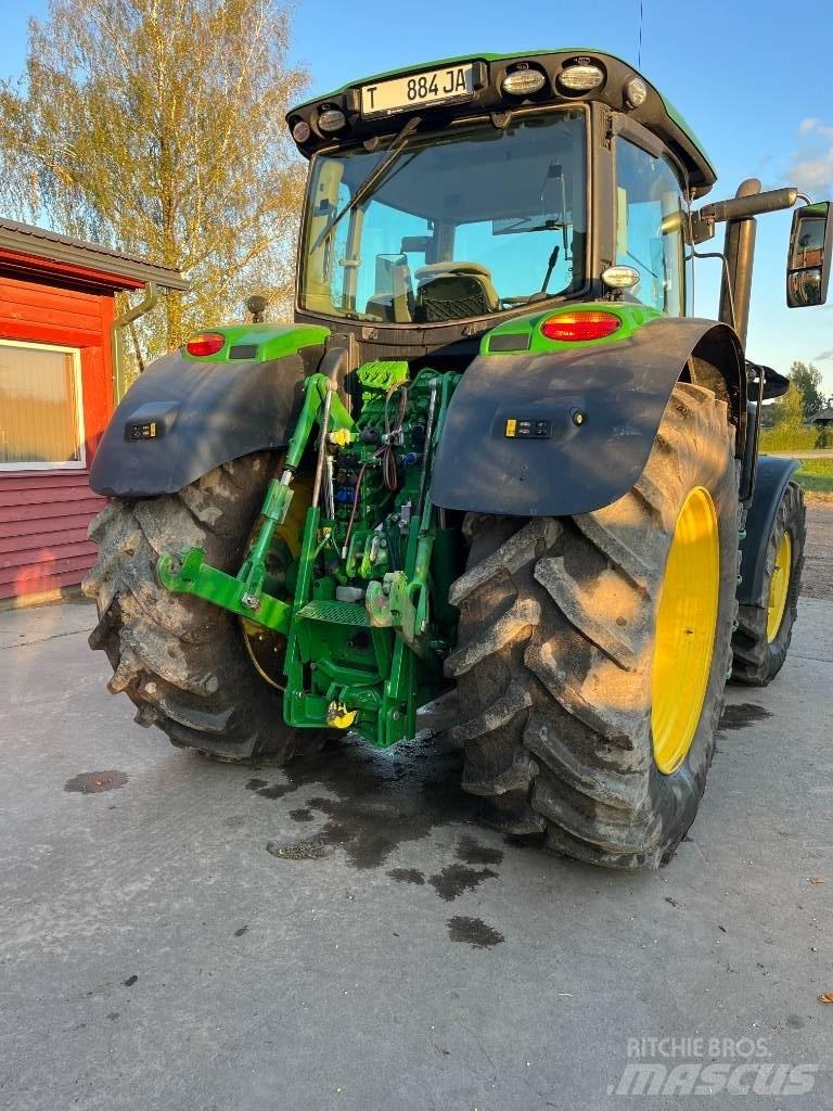 John Deere 6195 R Traktory