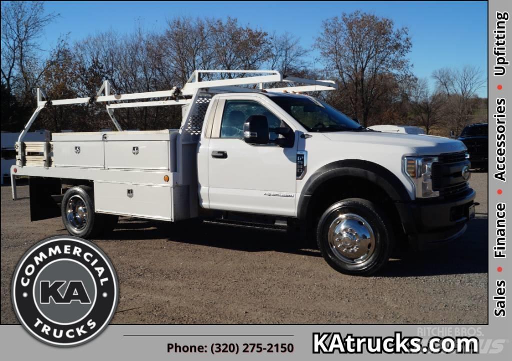 Ford F 550 XL SD Plošinové nákladné automobily/nákladné automobily so sklápacími bočnicami