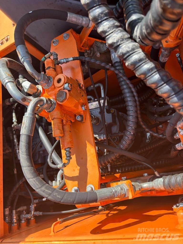 Doosan DX 210 W Kolesové rýpadlá