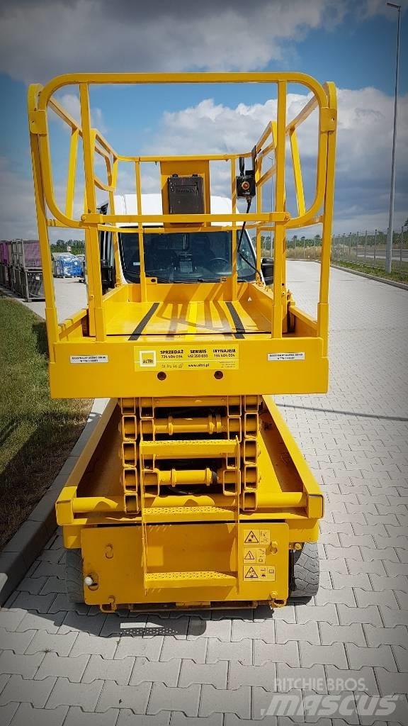 Haulotte Compact 12 Nožnicové zdvíhacie plošiny