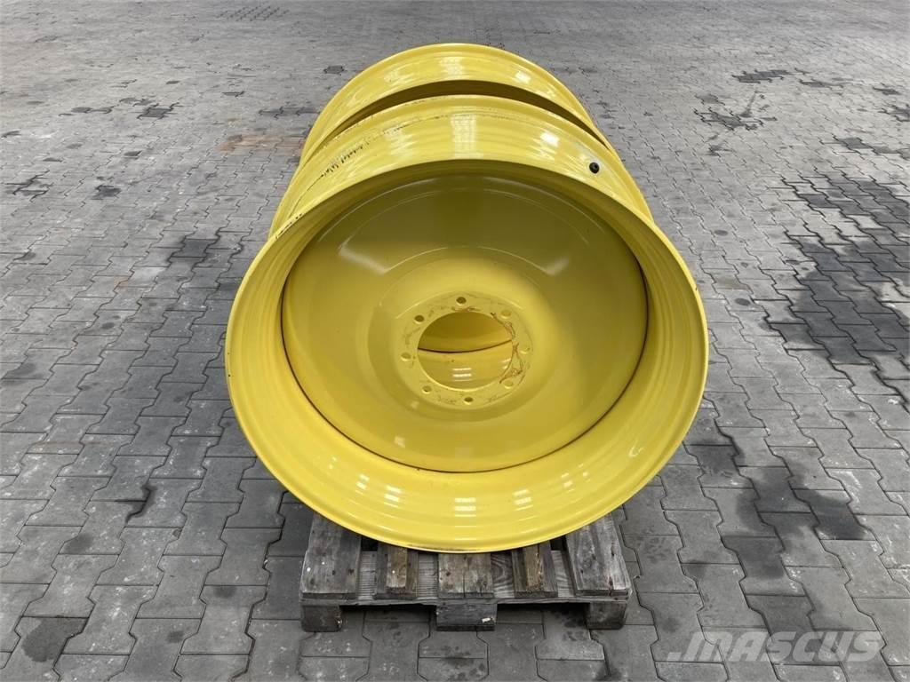 John Deere 15x38 Pneumatiky, kolesá a ráfiky