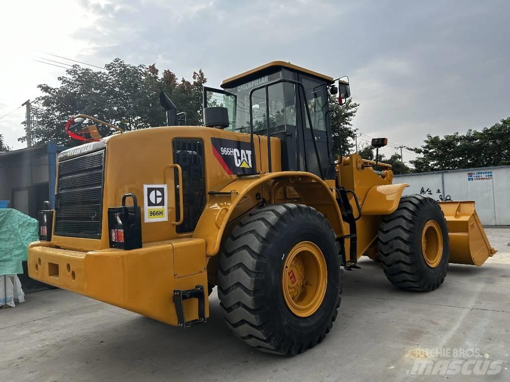 CAT 966H Kolesové nakladače