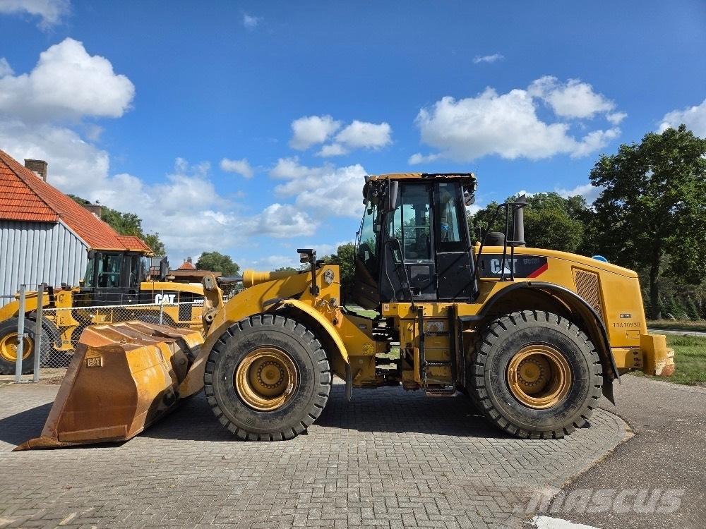 CAT 950H Kolesové nakladače