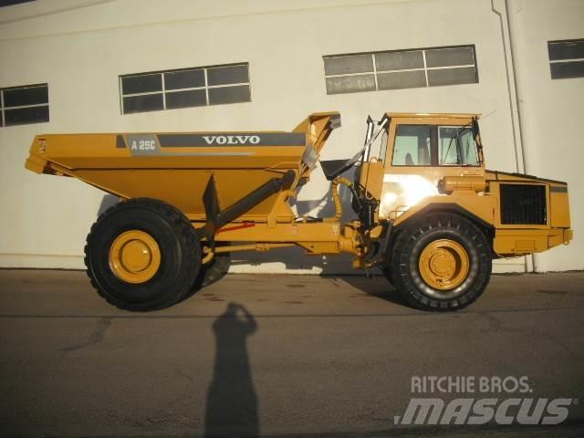 Volvo A 25 C   4x4 Kĺbové nákladné autá