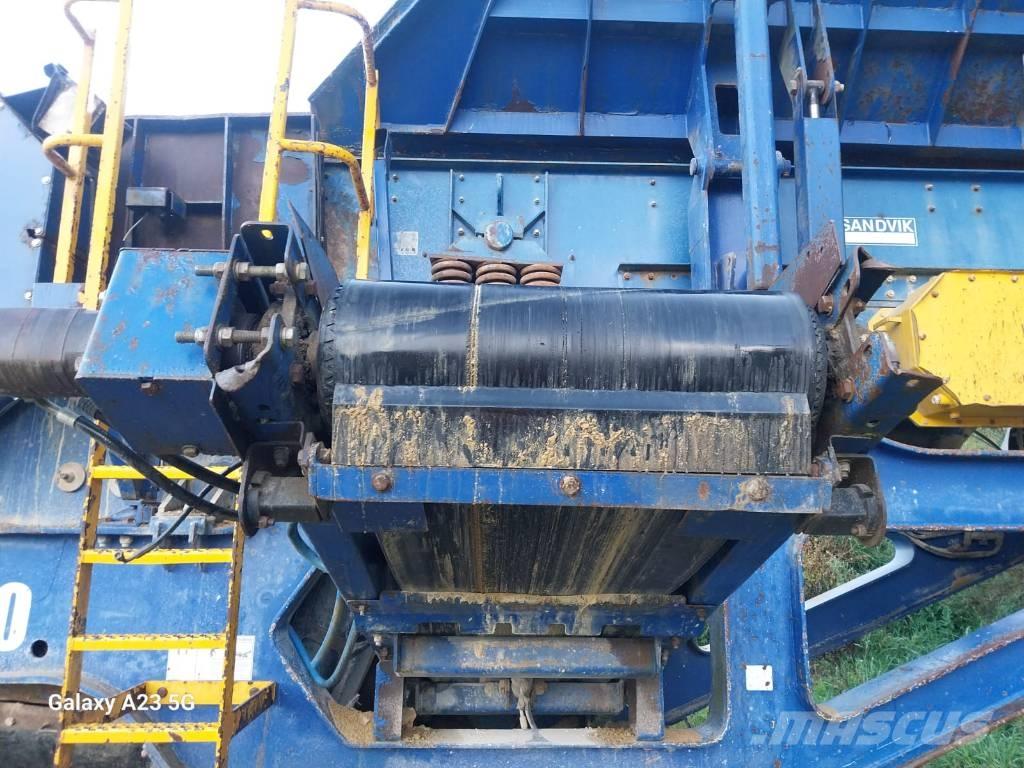 Fintec 1107 Mobilné drviče