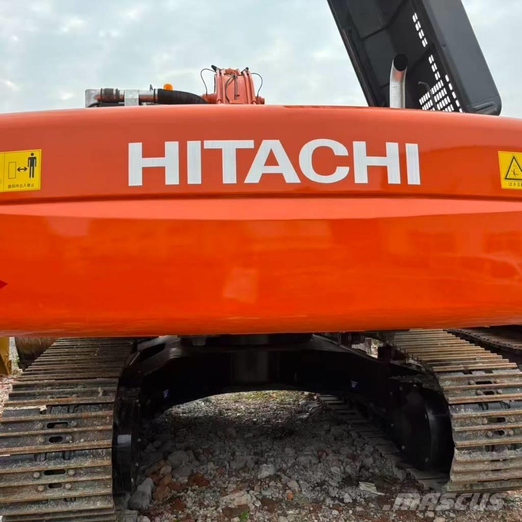 Hitachi ZX 350 Pásové rýpadlá