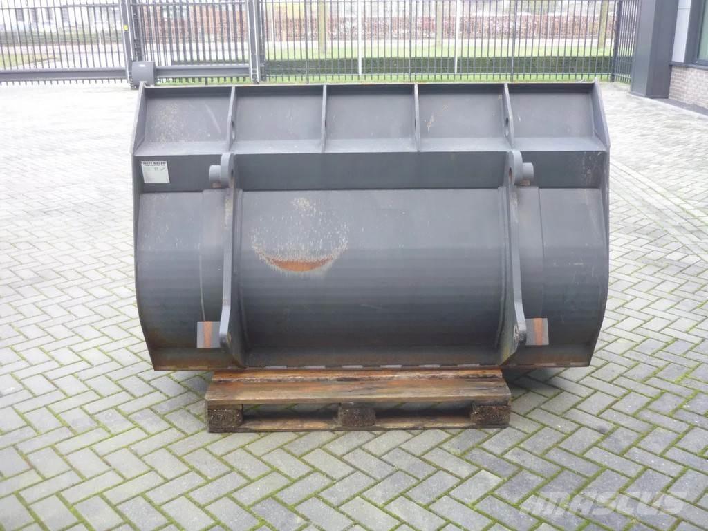 CASE Shovelbak Lopaty