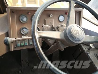 CAT 966 F Kolesové nakladače