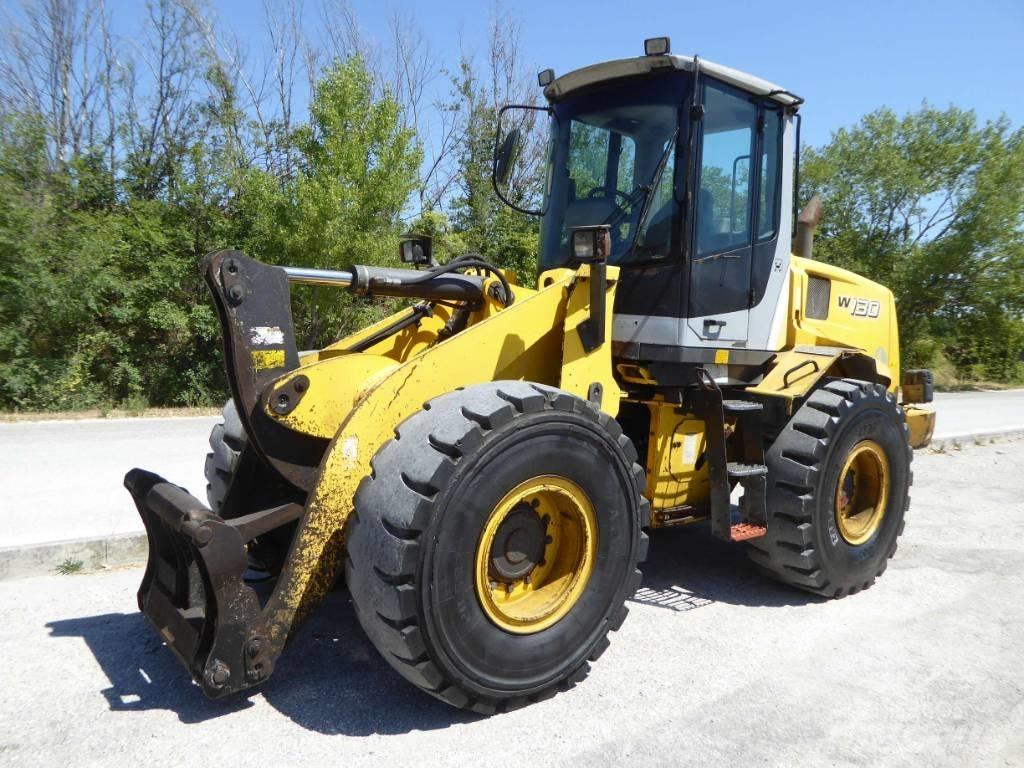 New Holland W130 Kolesové nakladače