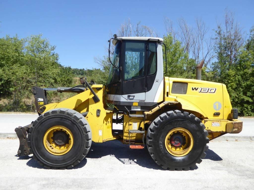 New Holland W130 Kolesové nakladače
