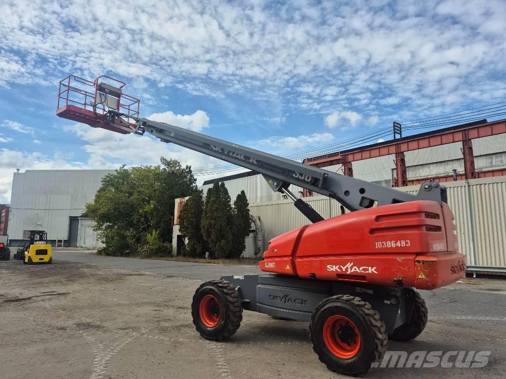 SkyJack SJ 66 T Kĺbové plošiny