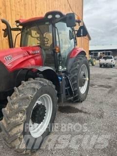 CASE 115 Traktory
