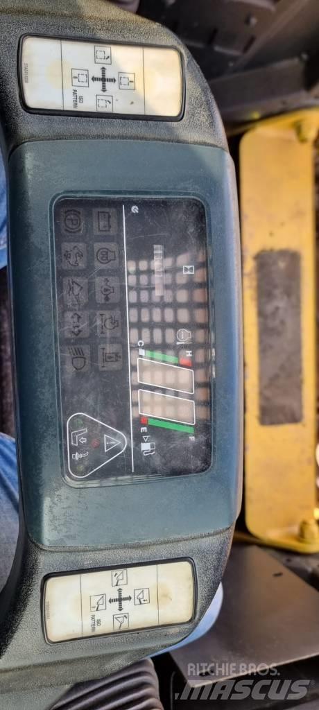Komatsu CK 35-1 Šmykom riadené nakladače