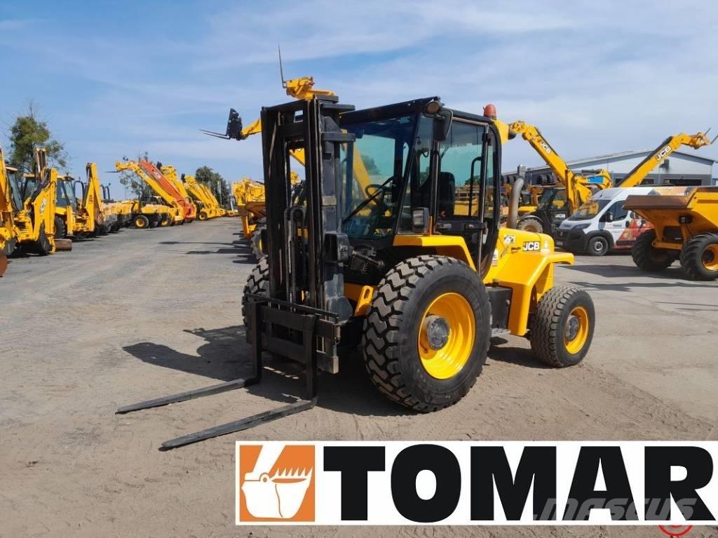 JCB 930-4 Terénne vysokozdvižné vozíky