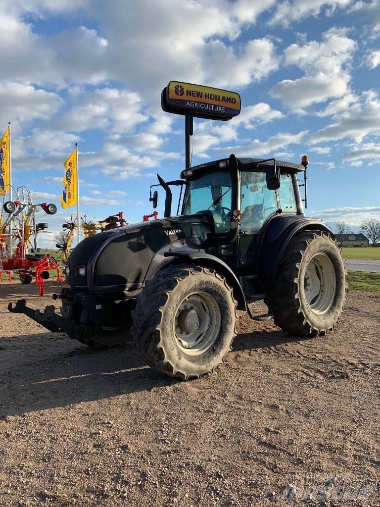 Valtra T 160 Traktory