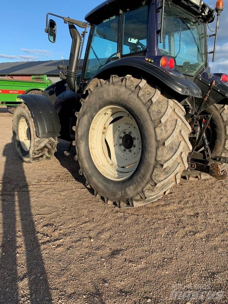 Valtra T 160 Traktory